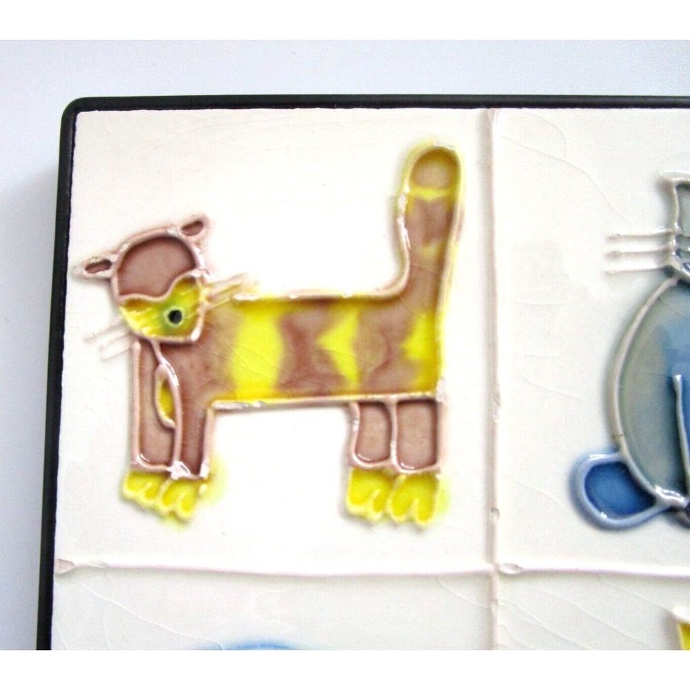 Ceramic Tile Art - Four Cats/Kitties Wall Hanger with Hook - Kingdom Wall Signed - Picture 7 of 11